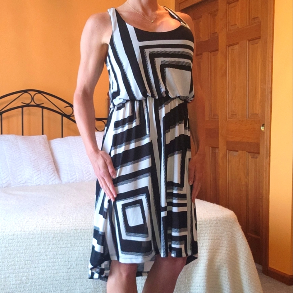 JANETTE FASHION black & white high-low dress, Size XS/S